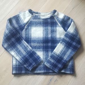 Abercrombie & Fitch top